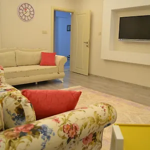 ساكورا شقة ترابزون
